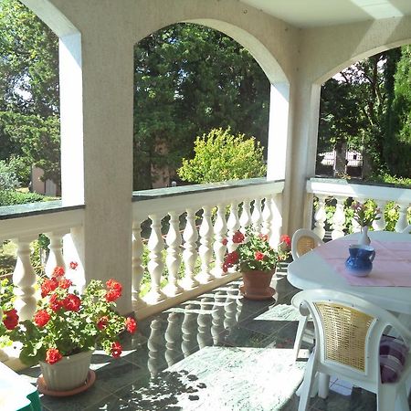 Valeriana Apartment Pula Buitenkant foto