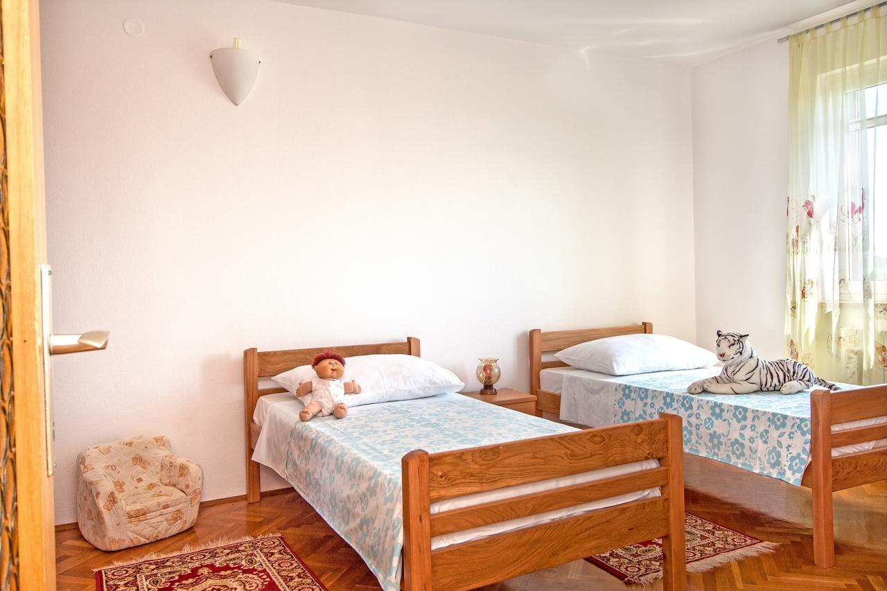 Valeriana Apartment Pula Buitenkant foto