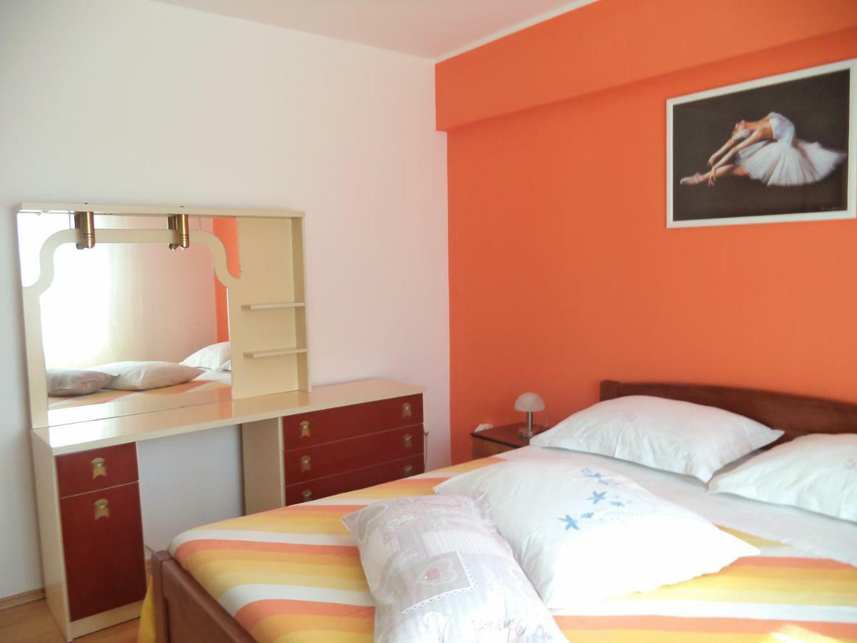 Valeriana Apartment Pula Buitenkant foto