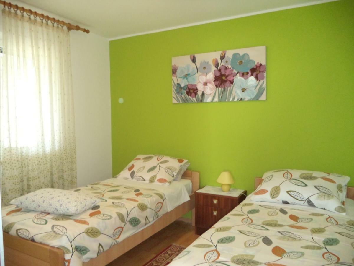 Valeriana Apartment Pula Buitenkant foto