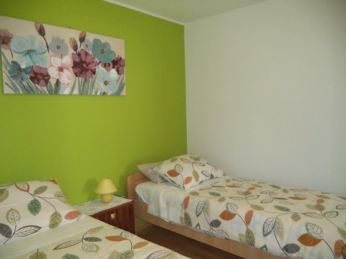 Valeriana Apartment Pula Buitenkant foto